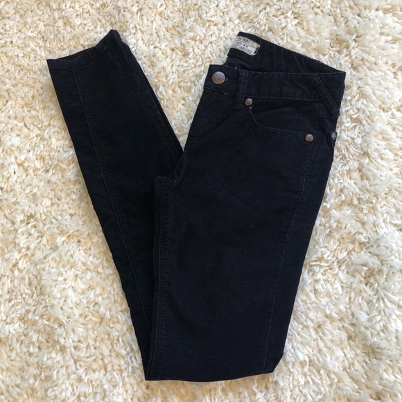 FREE PEOPLE BLACK CORDUROY SKINNY LEG PANTS - Picture 8 of 8